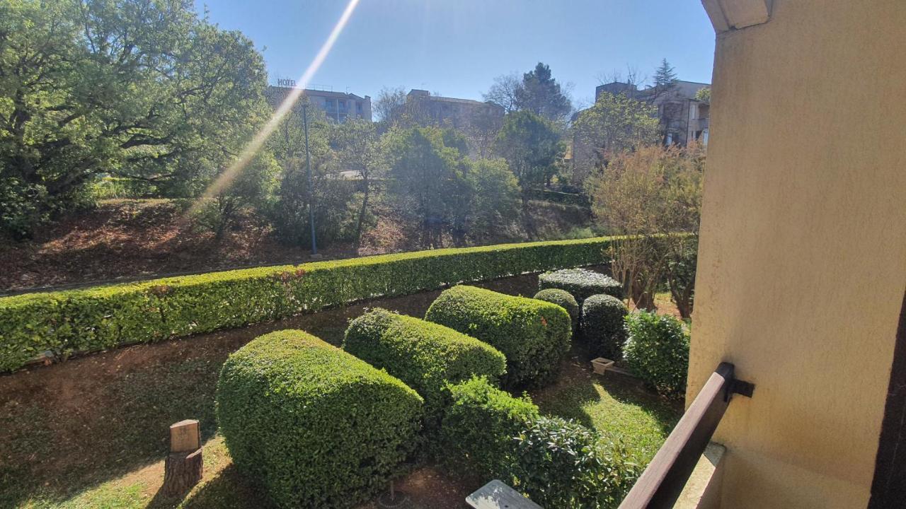 Le Studio Des Garrigues - Climatise Gréoux-les-Bains Kültér fotó