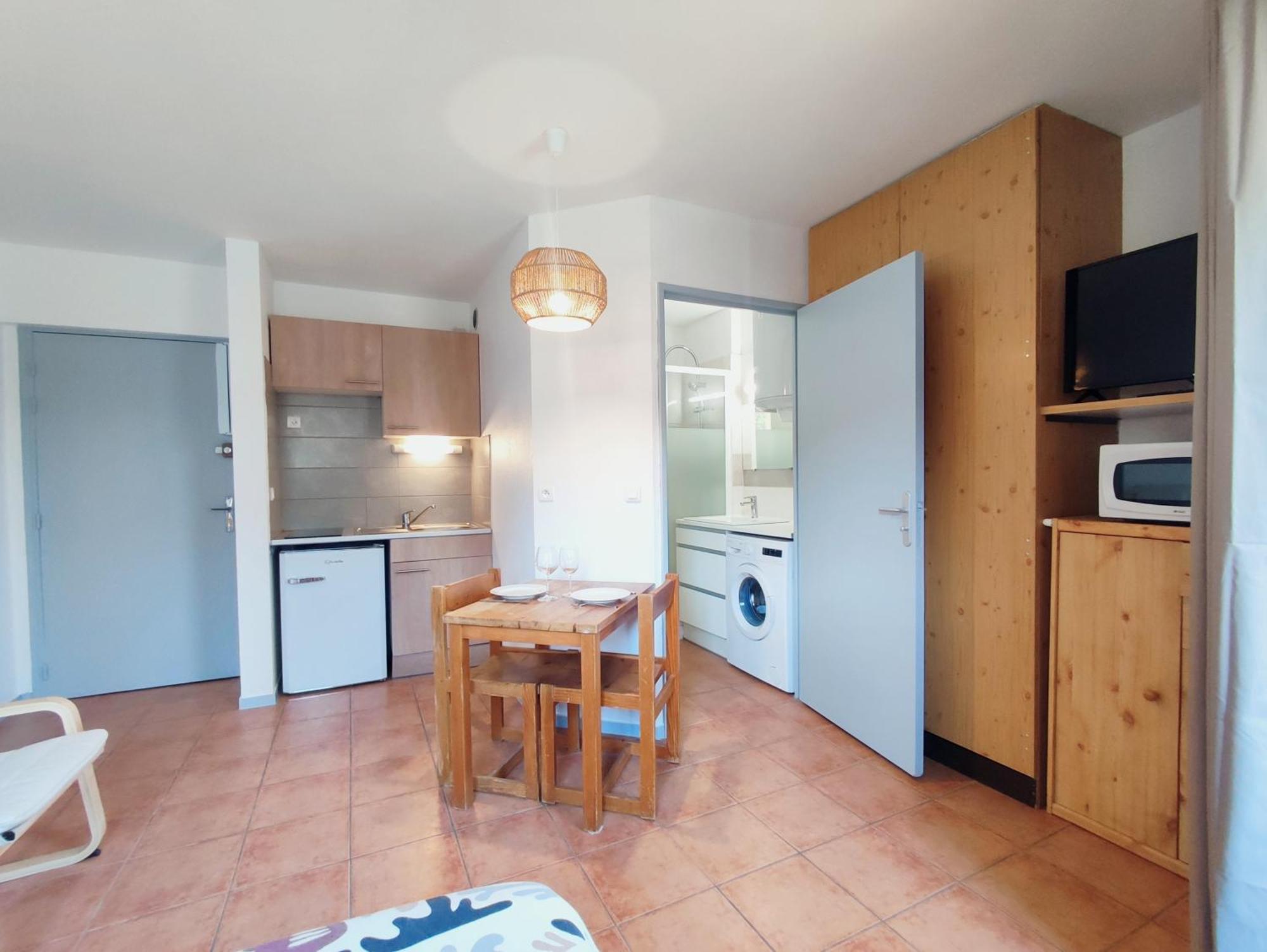 Le Studio Des Garrigues - Climatise Gréoux-les-Bains Kültér fotó